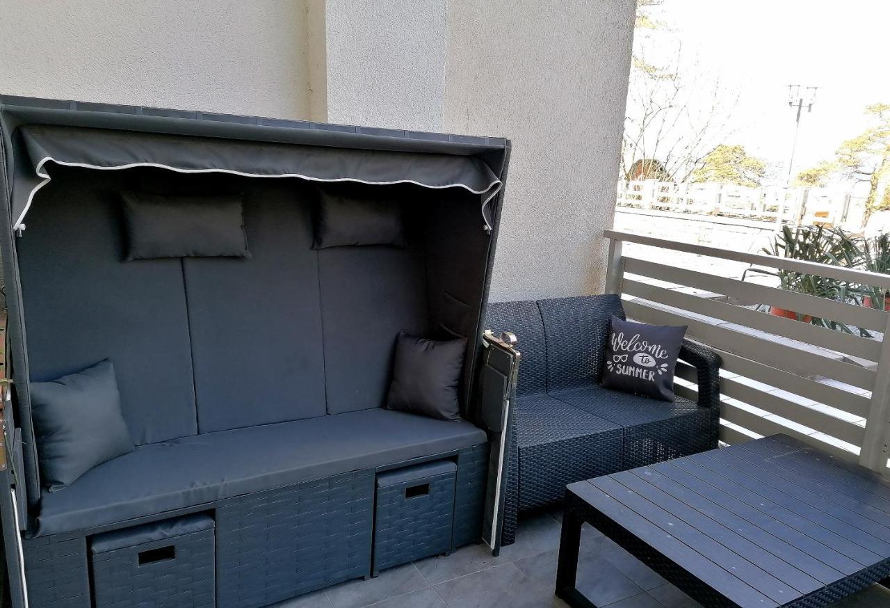 Strandidylle Apartment Mit Meerblick Und Kamin ミエンジズドロイェ エクステリア 写真