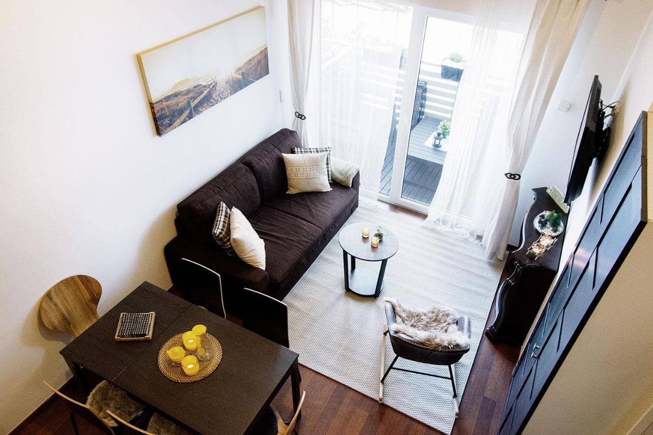 Strandidylle Apartment Mit Meerblick Und Kamin ミエンジズドロイェ エクステリア 写真